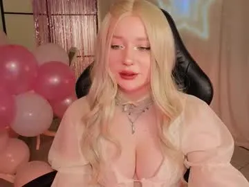 xunybany free chat on liveonude Image 13