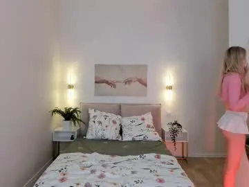 zaira795892 free chat on liveonude Image 17