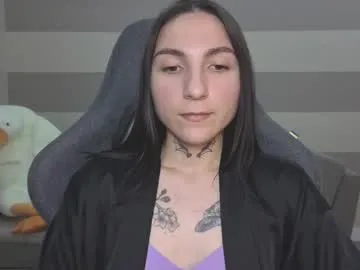 chloe_jeense free chat on liveonude Image 6