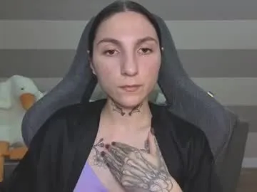 chloe_jeense free chat on liveonude Image 7