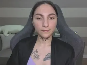 chloe_jeense free chat on liveonude Image 8