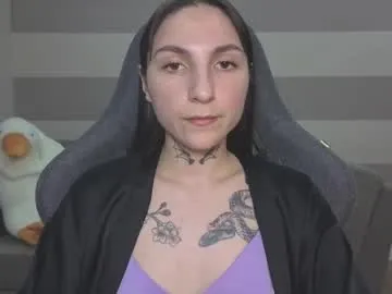 chloe_jeense free chat on liveonude Image 9