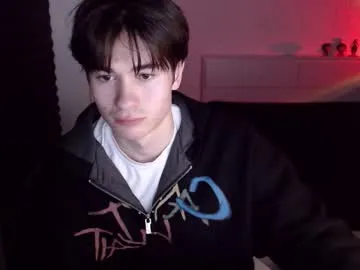 HEYBANANA free chat on liveonude Image 14