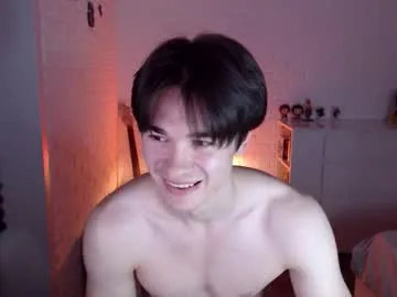 HEYBANANA free chat on liveonude Image 19