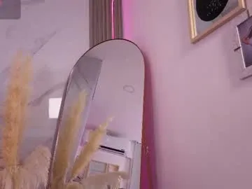 DiamondJo free chat on liveonude Image 10