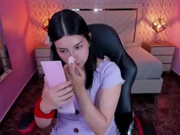 michelledanielss free chat on liveonude Image 5