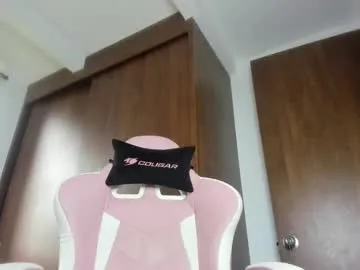 xunybany free chat on liveonude Image 19