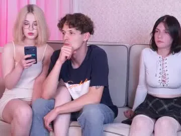 HEYBANANA free chat on liveonude Image 13