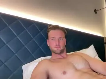 hold-me-tight free chat on liveonude Image 7