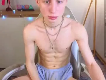 Katty-Kiss- free chat on liveonude Image 4