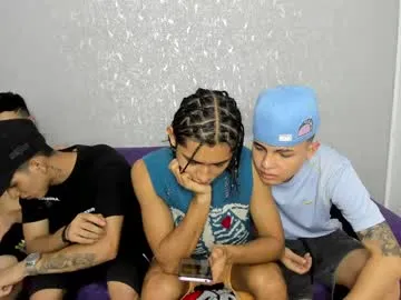 cute_boys18 free chat on liveonude