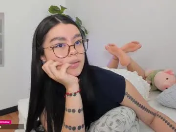 sexyblondebush free chat on liveonude Image 17