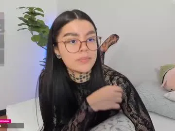 sexyblondebush free chat on liveonude Image 19