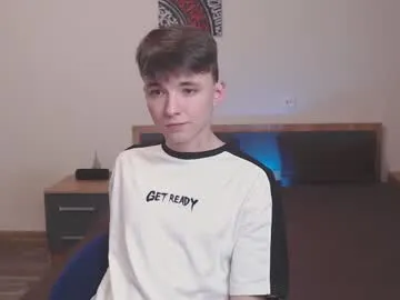 daniel_isaak free chat on liveonude