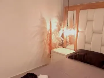 chloe_jeense free chat on liveonude Image 8