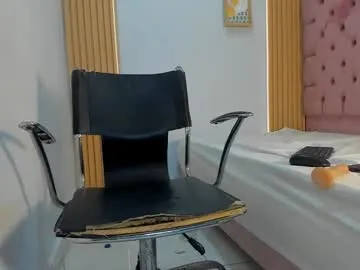 xunybany free chat on liveonude Image 7