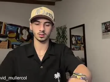 h0n3yb333 free chat on liveonude Image 12