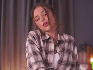 saori_newman free chat on liveonude Image 11