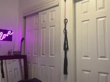 DiamondJo free chat on liveonude Image 19