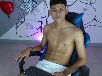 ftmbiggestclit free chat on liveonude Image 2