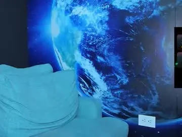 BELBIG free chat on liveonude Image 13