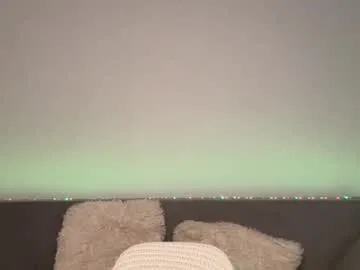 HEYBANANA free chat on liveonude Image 2