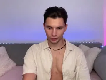 HEYBANANA free chat on liveonude Image 3