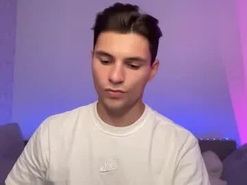 HEYBANANA free chat on liveonude Image 4