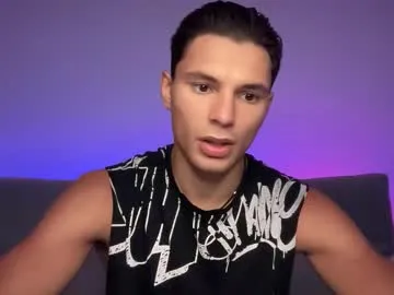 HEYBANANA free chat on liveonude Image 8