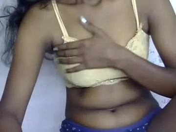 DiamondJo free chat on liveonude Image 8