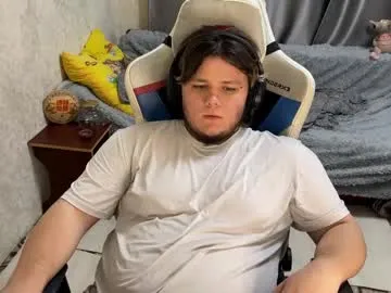 HEYBANANA free chat on liveonude Image 17