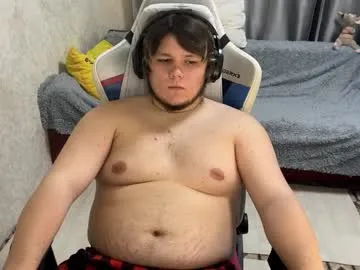 HEYBANANA free chat on liveonude Image 18