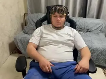 HEYBANANA free chat on liveonude Image 2