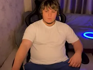 HEYBANANA free chat on liveonude Image 3