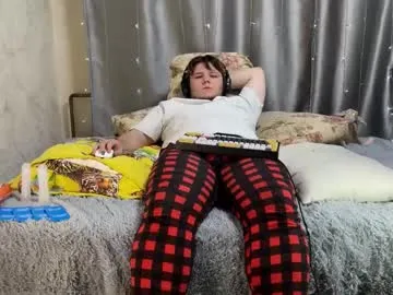 HEYBANANA free chat on liveonude Image 8