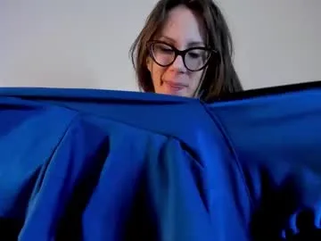 megan_coop3r_ free chat on liveonude Image 15