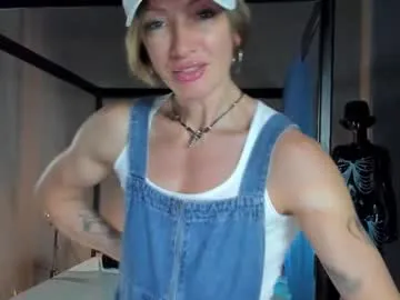 xunybany free chat on liveonude Image 6