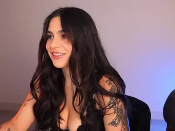 BELBIG free chat on liveonude Image 13