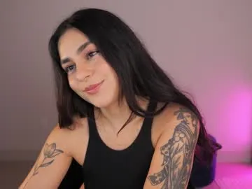 BELBIG free chat on liveonude Image 15