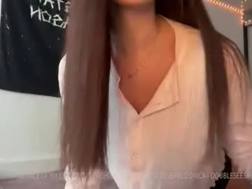 DiamondJo free chat on liveonude Image 8