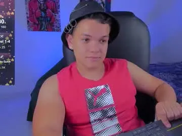 xunybany free chat on liveonude Image 3