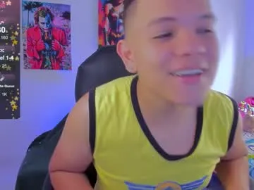 xunybany free chat on liveonude Image 4