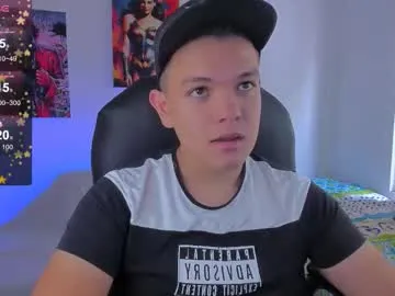 xunybany free chat on liveonude Image 7