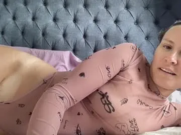 angelina_class_7 free chat on liveonude Image 13