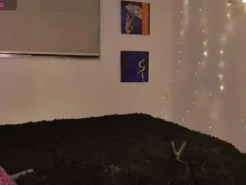 xunybany free chat on liveonude Image 12