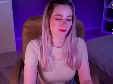 karolwhite_ free chat on liveonude Image 10