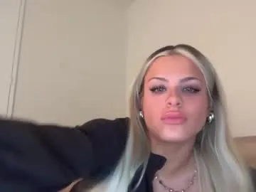 DiamondJo free chat on liveonude Image 14