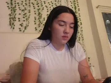 DiamondJo free chat on liveonude Image 16