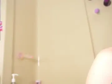 DiamondJo free chat on liveonude Image 17