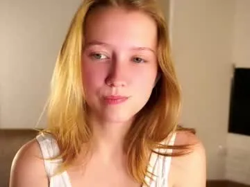 lory34 free chat on liveonude Image 14